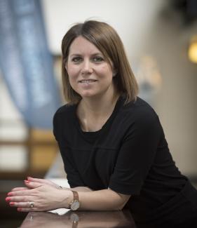 Headshot of Kelly Vere